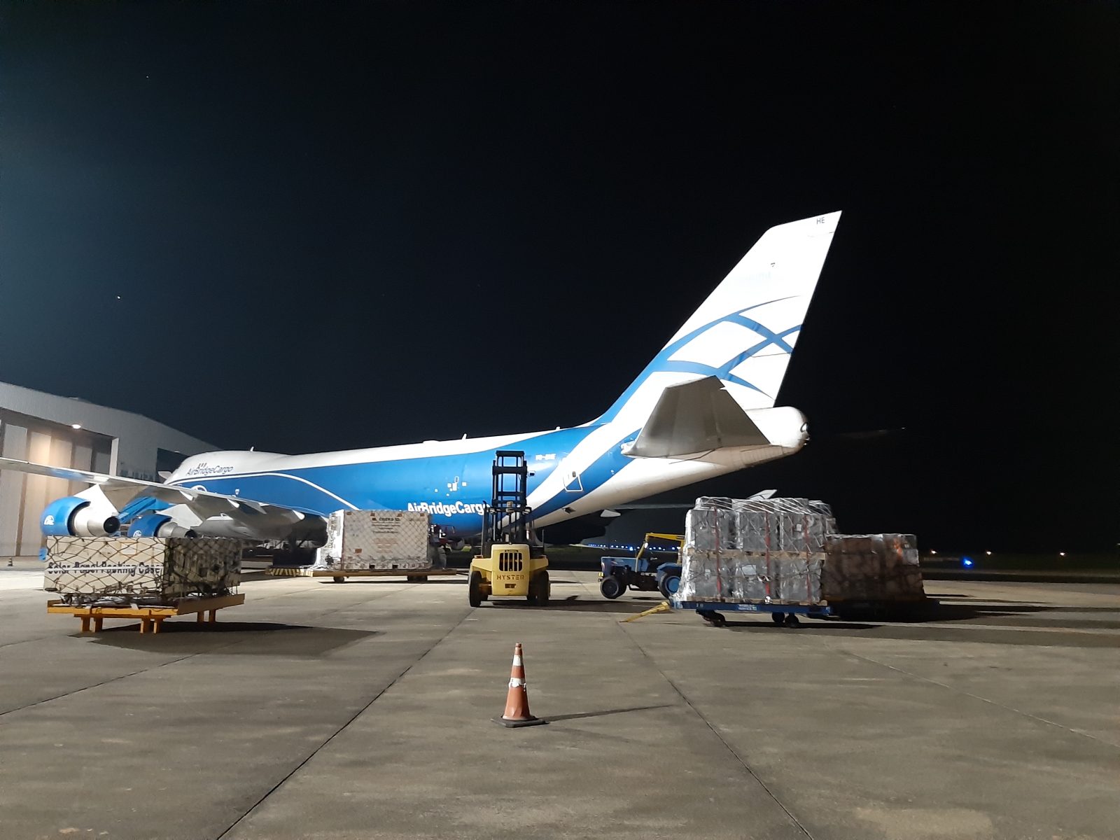 Boeing 747 freighter being loaded